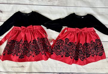 Twin Girl 2T Dresses Each Set (2 Matching Dresses ) $12