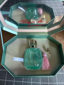 Sweet song perfume