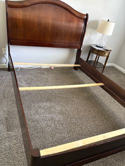Queen Bedroom Set