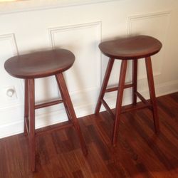 2 bar stools Real Wood