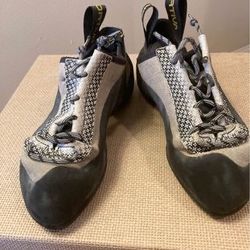 Women’s Climbing Shoes