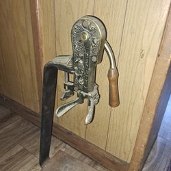 Rogar Estate Wine Bottle Opener With Solid Wood Stand