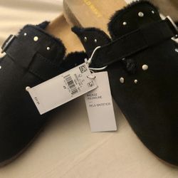 NEW GIRLS OLD NAVY SLIDES SIZE 4 YOUTH