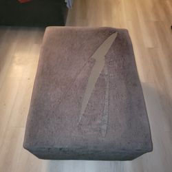 Ikea Ottoman(Free)