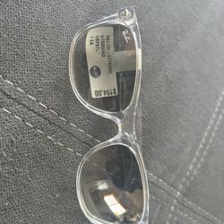 Brand New Ray-Bans 60% Off Sale