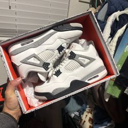 Jordan 4 White Cement 