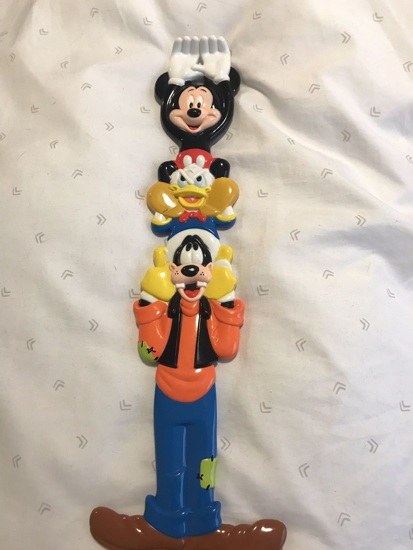 WALT DISNEY WORLD BACK SCRATCHER