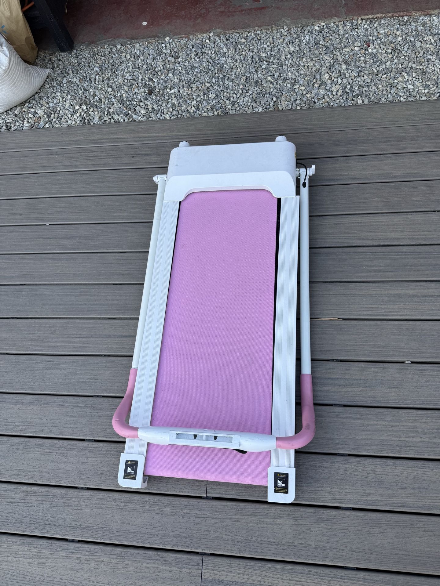 Walking pad/ treadmill
