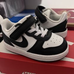 Court Borough Nike Toddlers Black And White 