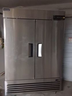 Ice casa 2 door reach-in commercial refrigerator