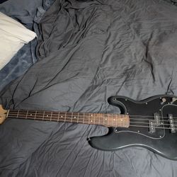 Squier Affinity Series P Bass Electric Bass