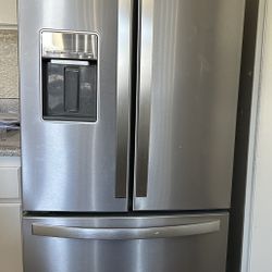 Whirlpool Refrigerator 
