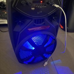 iLive - Portable Bluetooth Party Speaker - Black