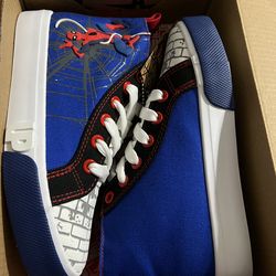 NIB -Ground Up Marvel Spider-Man high top sneaker Size 3