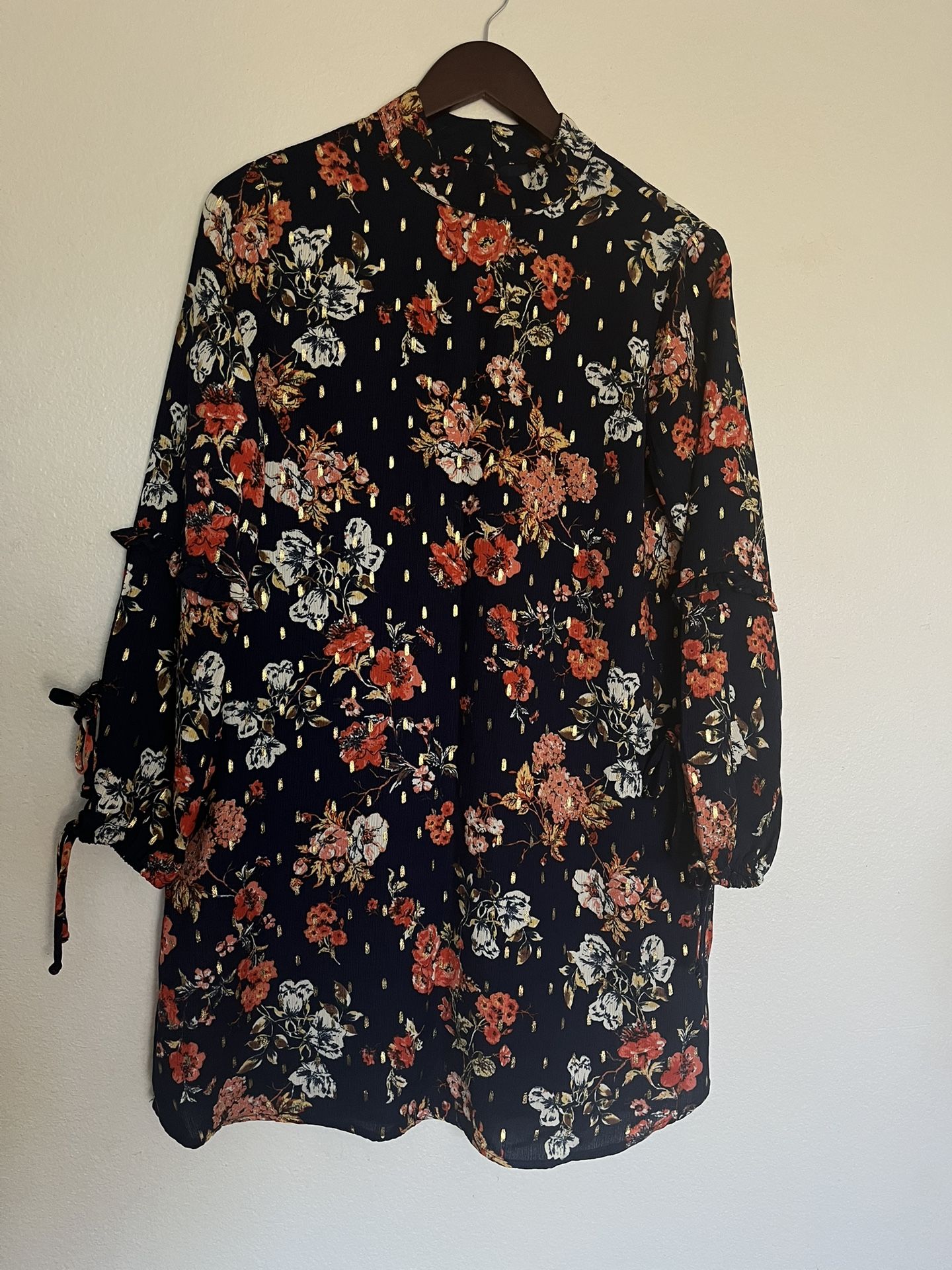 CITY TRIANGLES DRESS MEDIUM (A)