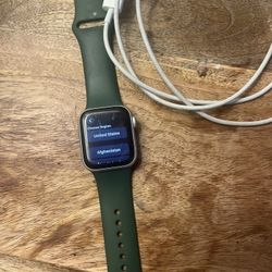 SE Apple Watch , Band And Charger. 