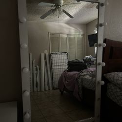 Light Mirror
