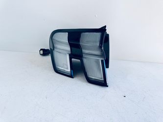 2024–2026 FORD MUSTANG MACH‑E LEFT SIDE OUTER TAILLIGHT RJ8B‑13405-AC OEM (595)
