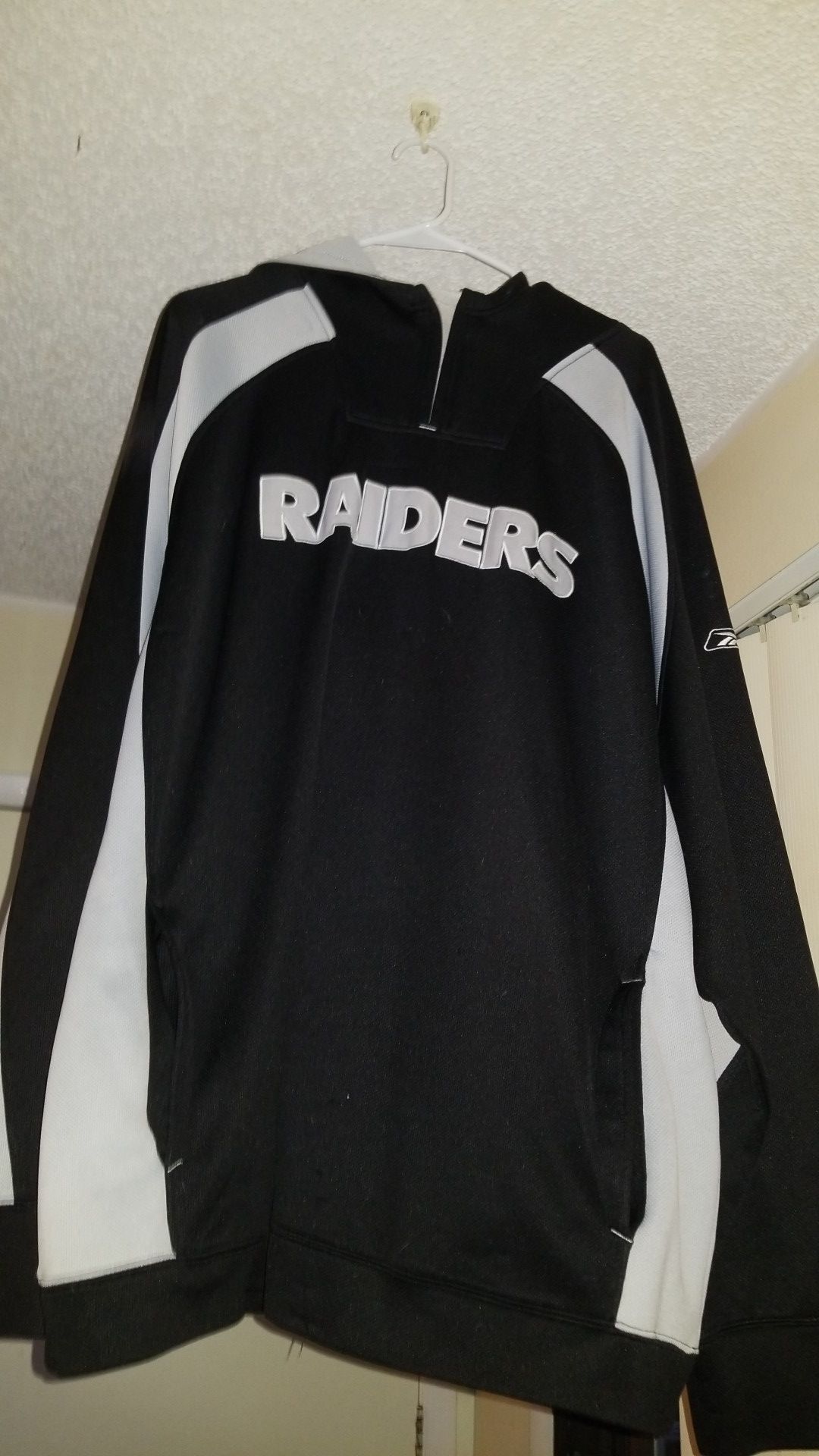 Oakland raider Reebok hoodie