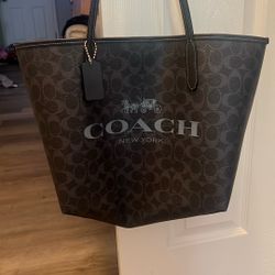 Like New Dark Blue Coach Tote