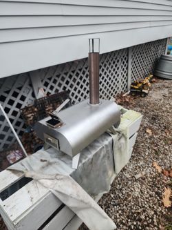 Big Horn Outdoor pellet Fire Pizza Oven
