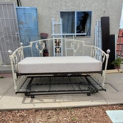 Trundle Bed