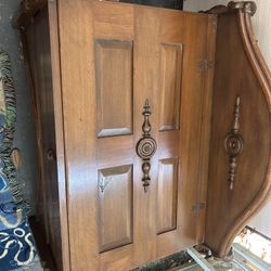 Hutch/ottoman - best offer