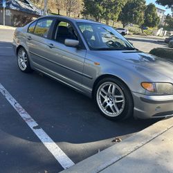 2003 BMW 325i