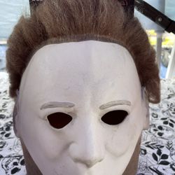 🔪MICHAEL MYERS🔪 Mask Is new With Tag🎃🛑$60 NO LESS🛑PRICE IS FIRM Pick Up Only In Santa Ana