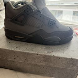 Jordan 4s Grey Cement 6 1/2 