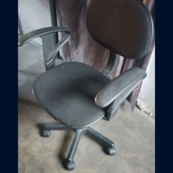 Black Office/Desk Chair