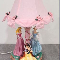 Vintage Disney Lamp! 
