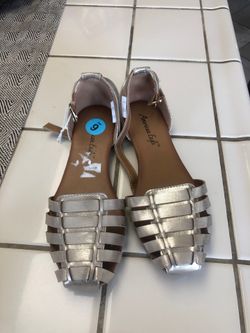 New shoes size 6