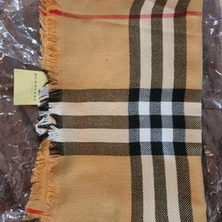 Authentic Burberry Cashmere Giant Check Scarf NWT