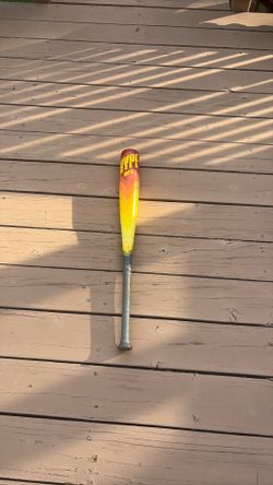 USSSA - Easton Hype Fire  - Used - Still Works Well - 28in/18oz - Not Broken  - Yellow/Orange