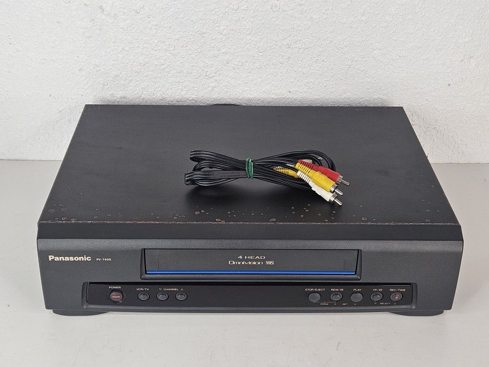 Panasonic PV-7400 4 Head Omnivision Blue Line VCR VHS Player With AV Cables