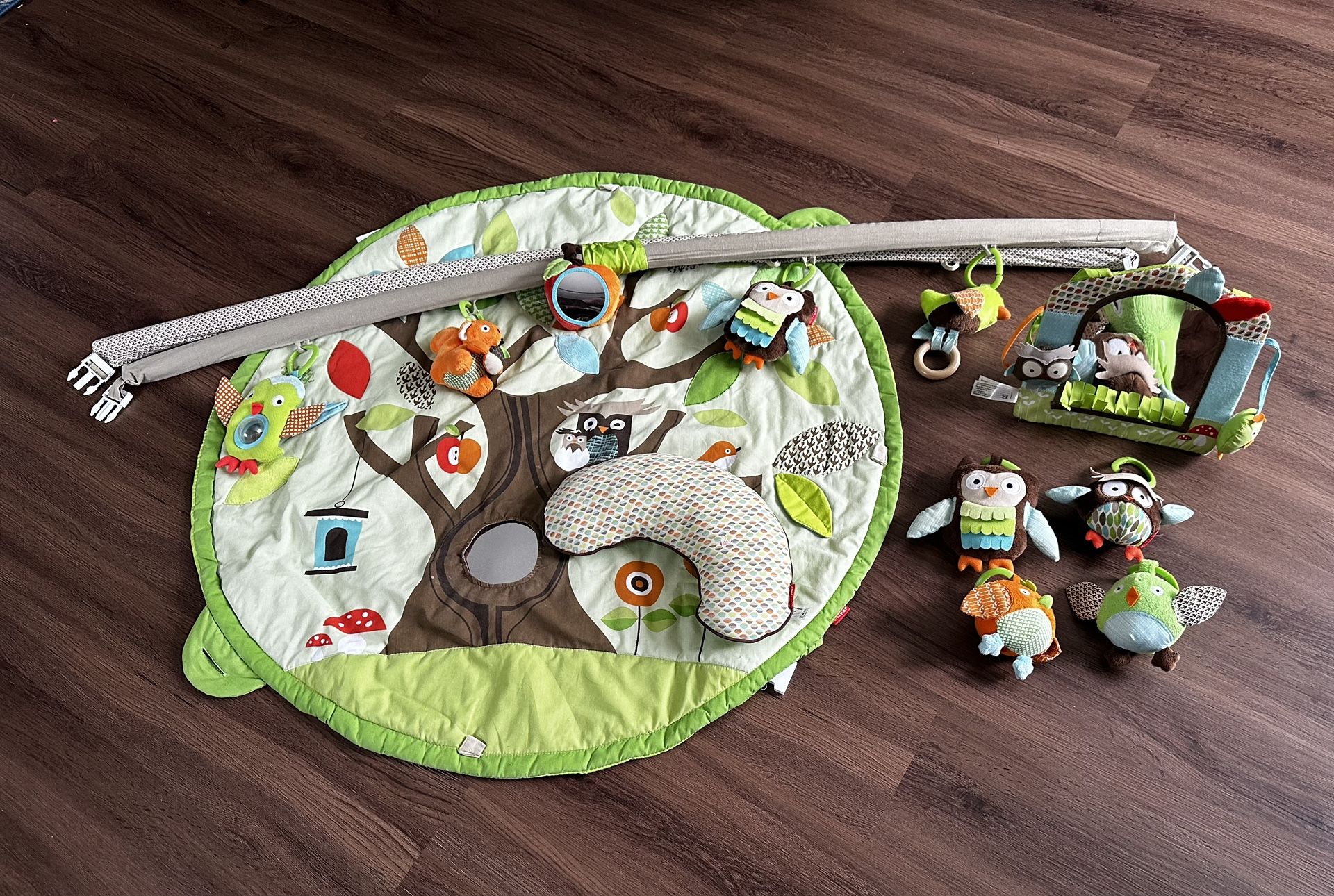 Skip Hop Tree Top Lot