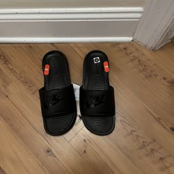 Nike Flip-Flops