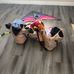 Women’s Clothes 
