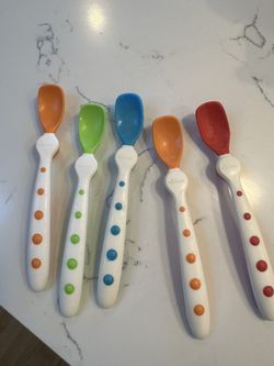 Plastic Spoons 
