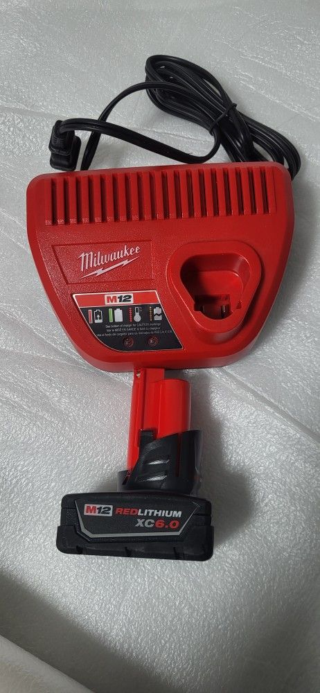 MILWAUKEE M12 BATTERY 6.0 PLUS CHARGER NEW