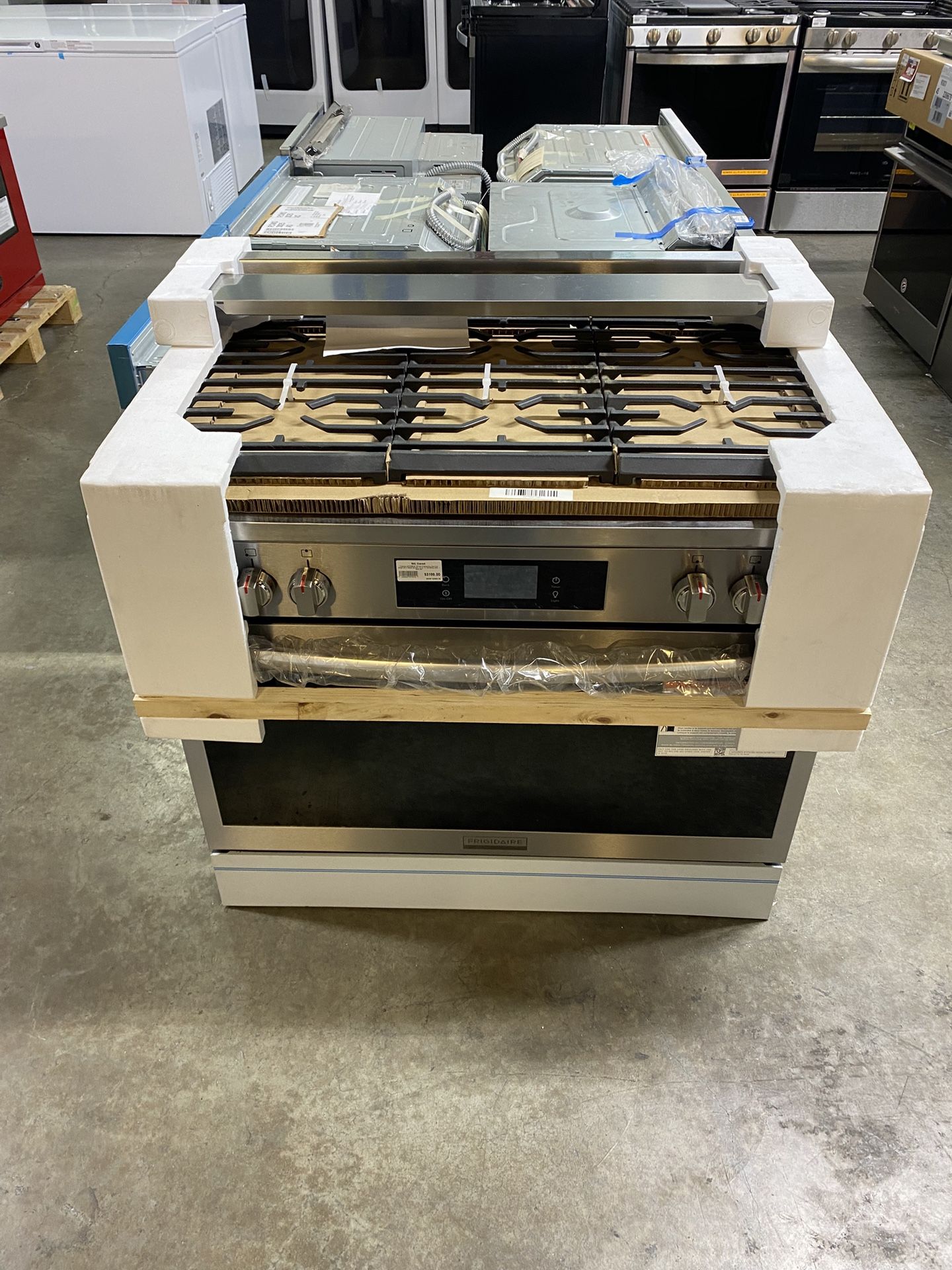 Frigidaire Gallery Series  GCFD3661AF 36 Inch Freestanding Dual Fuel Range with 6 Sealed Burners, 4.6 cu. ft. Convection Oven National Appliance Liqui