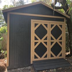 CUSTOM SHEDS  ALL SIZES/COLORS 