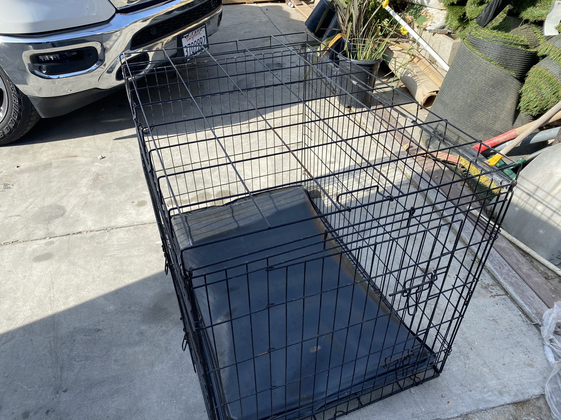 Large dog kennel | crate