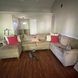 Large 3 piece sectional couch 