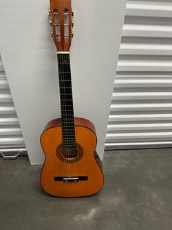 Universal Classic guitar 🎸