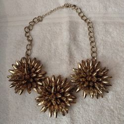 Gold Tone Necklace
