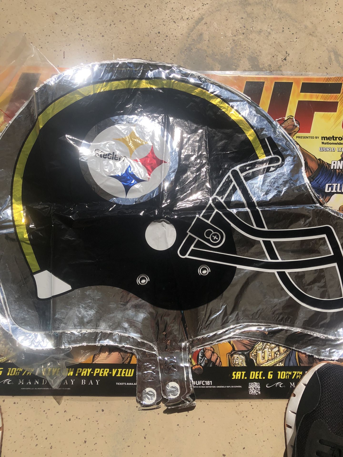 6 Pittsburgh Steelers Mylar Balloons
