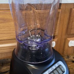 BLACK & DECKER BLENDER