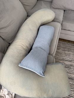 Pregnancy pillow